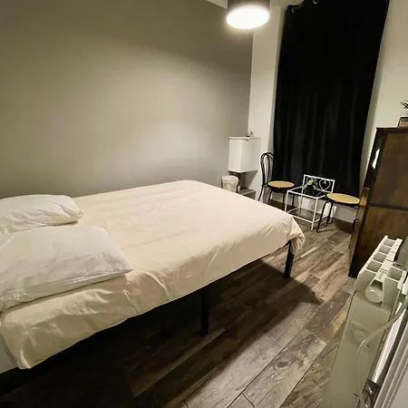 Le Globe Hostel *