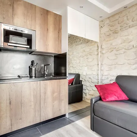 Volontaire Paris