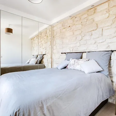 Apartment Volontaire Paris
