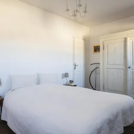 Marais City Center Apartment Paris