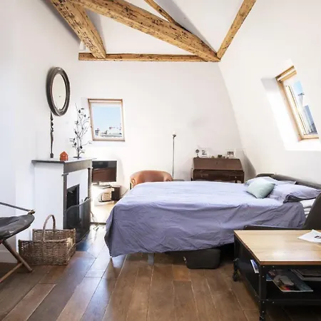 Marais City Center Apartment