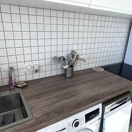 Apartment With Amazing View Of + Parking *