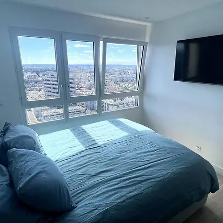 Apartment With Amazing View Of + Parking
