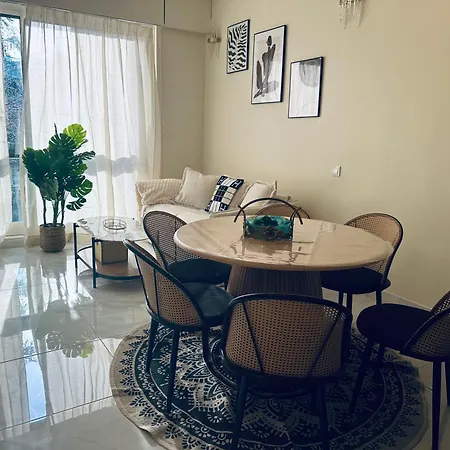 21a Marechal Foch Avenue Champs-elysees * Paris