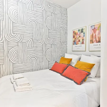 Apartment Proche Atelier Des Lumieres *