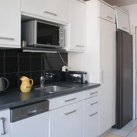 Cosy With Balcony In The Heart Of *