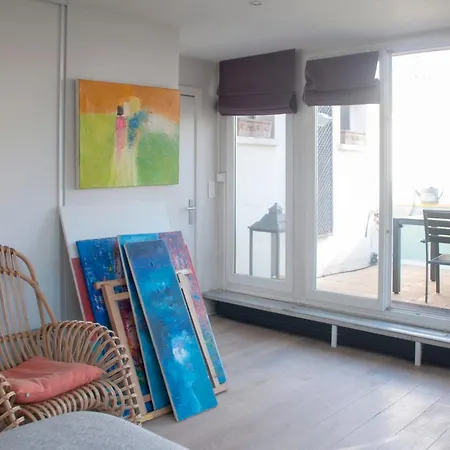 Cosy With Balcony In The Heart Of Apartment Paris
