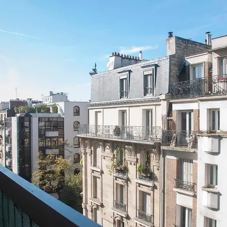 Cosy With Balcony In The Heart Of Apartment *