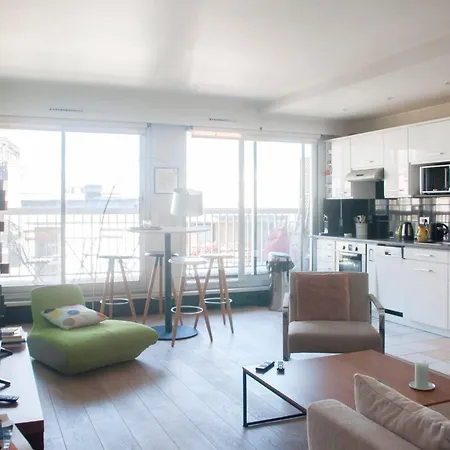 Cosy With Balcony In The Heart Of Apartment *