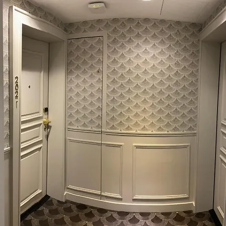 Hotel Xo 4*