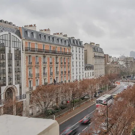 Yuna Porte-maillot - Appart hôtel 4*