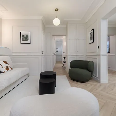 Poetic - Louvre Apartmán Paříž