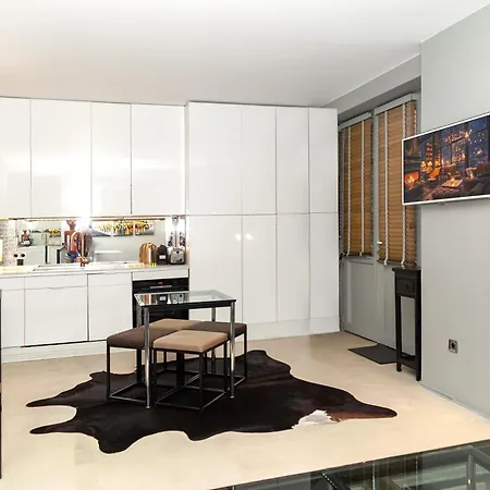 Loft Atypique Avec Terrasse, Calme Et Cosy Apartament
