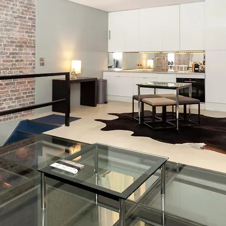Apartamento Loft Atypique Avec Terrasse, Calme Et Cosy *