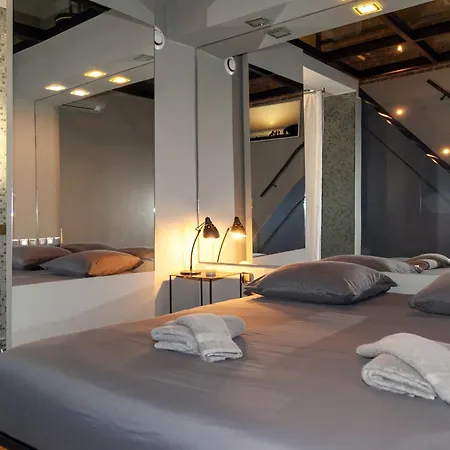 Apartamento Loft Atypique Avec Terrasse, Calme Et Cosy