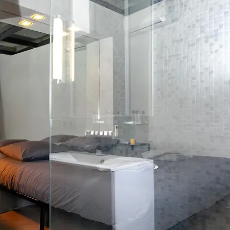 Loft Atypique Avec Terrasse, Calme Et Cosy Apartamento *