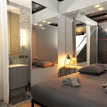 Loft Atypique Avec Terrasse, Calme Et Cosy Apartamento París