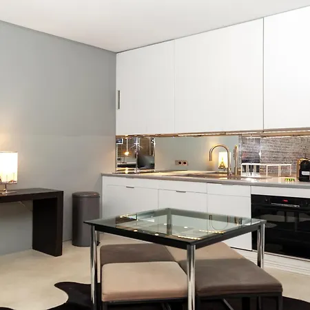 Apartament Loft Atypique Avec Terrasse, Calme Et Cosy *