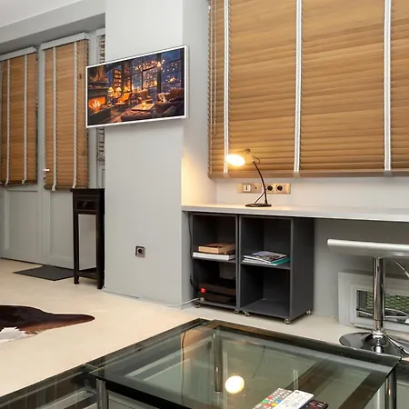 Apartamento Loft Atypique Avec Terrasse, Calme Et Cosy París