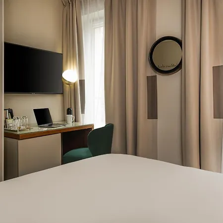 Hotel Le Tourville By Inwood Parigi