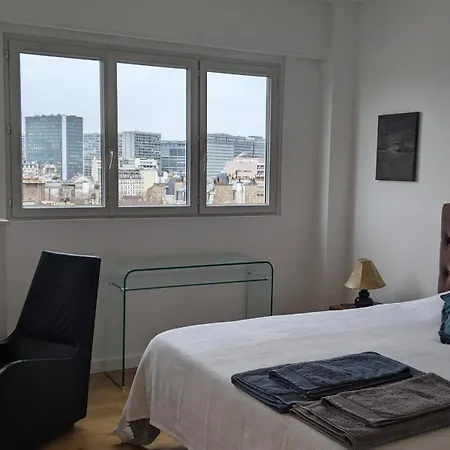 Gorgeous Penthouse Overlooking The Skyline Appartement *