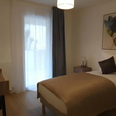 Domitys L'ellipse Appart hôtel *