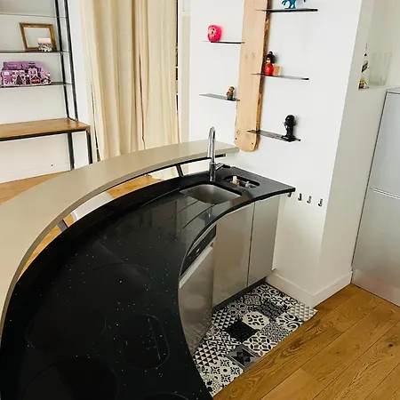 Appartement Loft Design & Familial Parc Des Buttes Chaumont Parijs