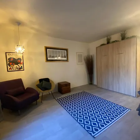 Renovated ! Of Lights, Light Your Visit Apartment *