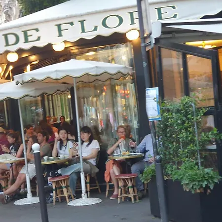 Stuning Place ,gare Montparnasse ,center ,front Of Metro Séjour chez l'habitant