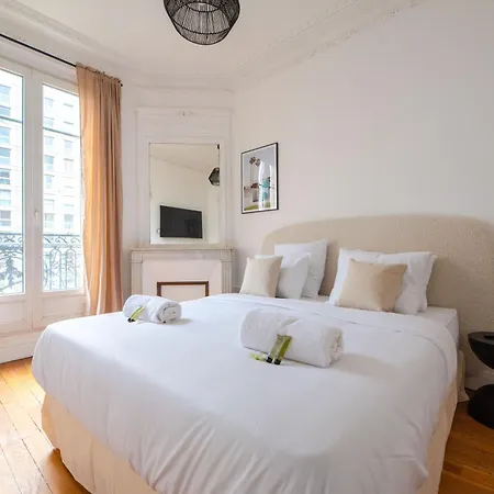 Apartament Gustave Eiffel - Paryż
