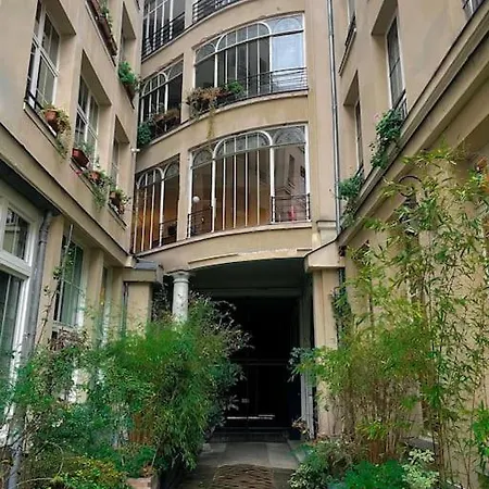 Parisien, Le Louis Blanc Апартаменты *