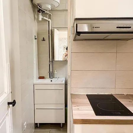 Apartment Parisien, Le Louis Blanc *