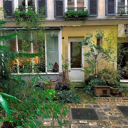 Parisien, Le Louis Blanc Apartment *