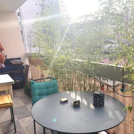 Apartment Family Friends