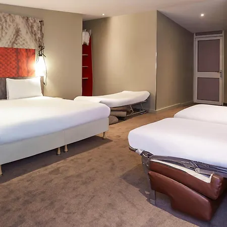 Ibis Canal Saint Martin Hotel 3*