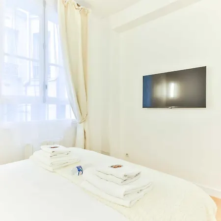 Apartamento Charming 2br - 6p - Eiffel Tower París