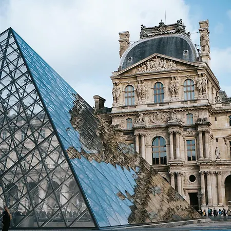 Austin's Saint Lazare 3*