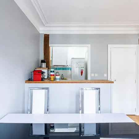 Luxurious 2 Bedroom Tour Eiffel Bourdonnais Free Netflix Apartment Paris
