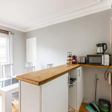 Apartment Luxurious 2 Bedroom Tour Eiffel Bourdonnais Free Netflix *