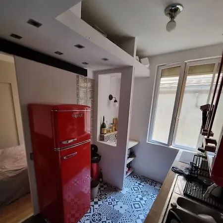 Au Coeur De Menilmontant Apartment *