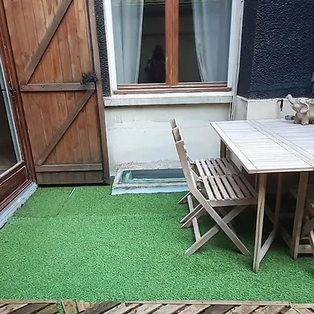 Apartment Au Coeur De Menilmontant *