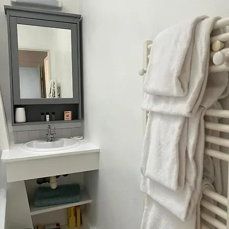 Apartment Charmant 2-pieces Calme Pres Du Marais Et Bastille Paris