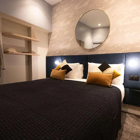 Mercure Tour Eiffel Pont Mirabeau Otel 4*