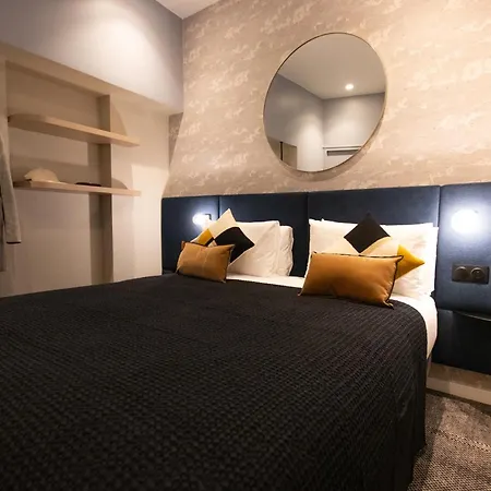 Otel Mercure Tour Eiffel Pont Mirabeau 4*