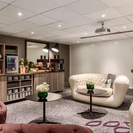 Hotel Marriott Rive Gauche & Conference Center 4*