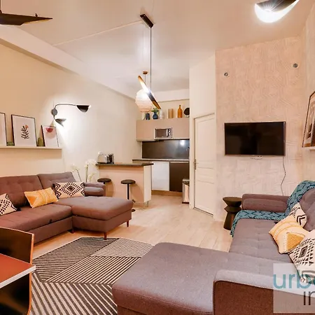 Apartment 33 - Flat Av Des Champs-elysees Paris