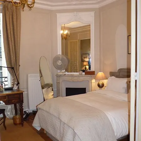 Prestigious 2 Bedroom Near Champs Elysees Appartement