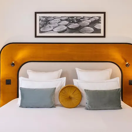 Aiglon Hotel Paris