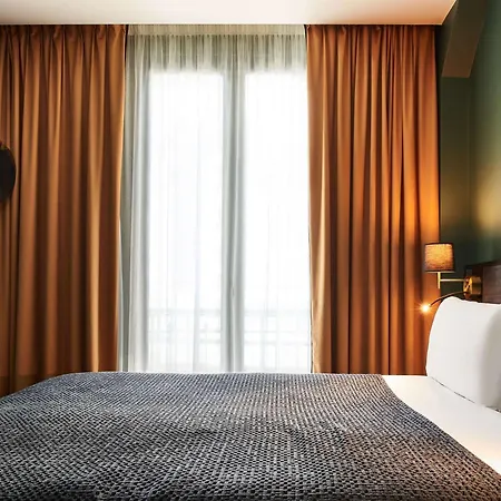Mercure Tour Eiffel Pont Mirabeau Otel Paris
