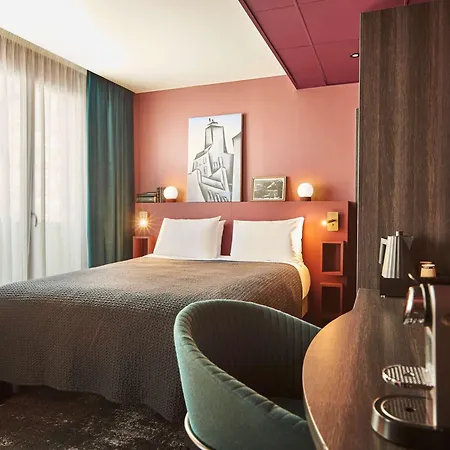 Mercure Tour Eiffel Pont Mirabeau 4* Paris